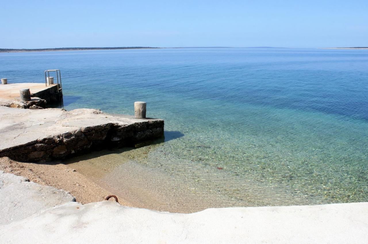 Apartments With A Parking Space Mandre, Pag - 18748 Kolan Εξωτερικό φωτογραφία