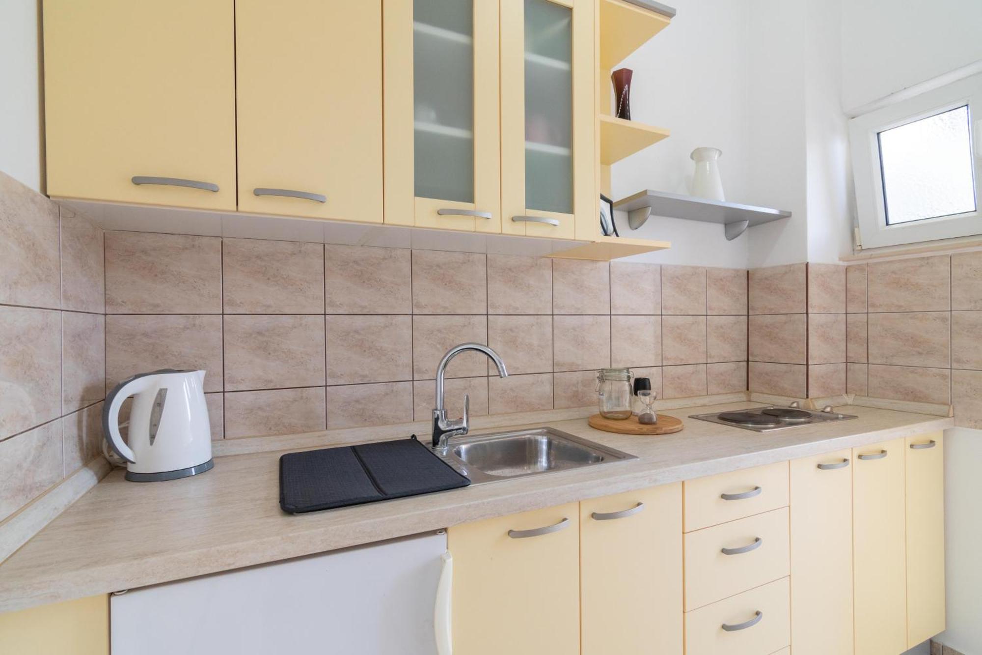 Apartments With A Parking Space Mandre, Pag - 18748 Kolan Εξωτερικό φωτογραφία