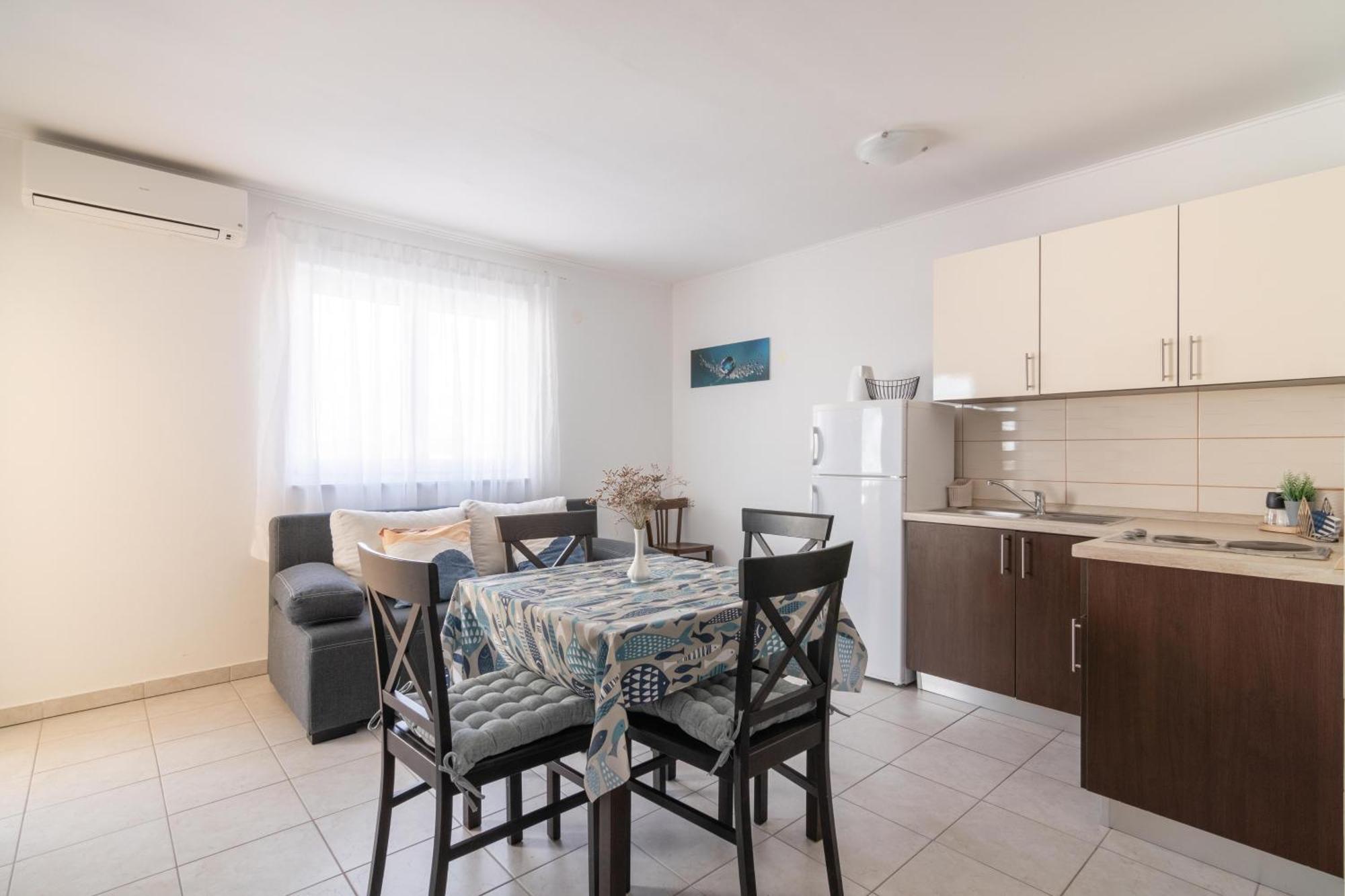 Apartments With A Parking Space Mandre, Pag - 18748 Kolan Εξωτερικό φωτογραφία