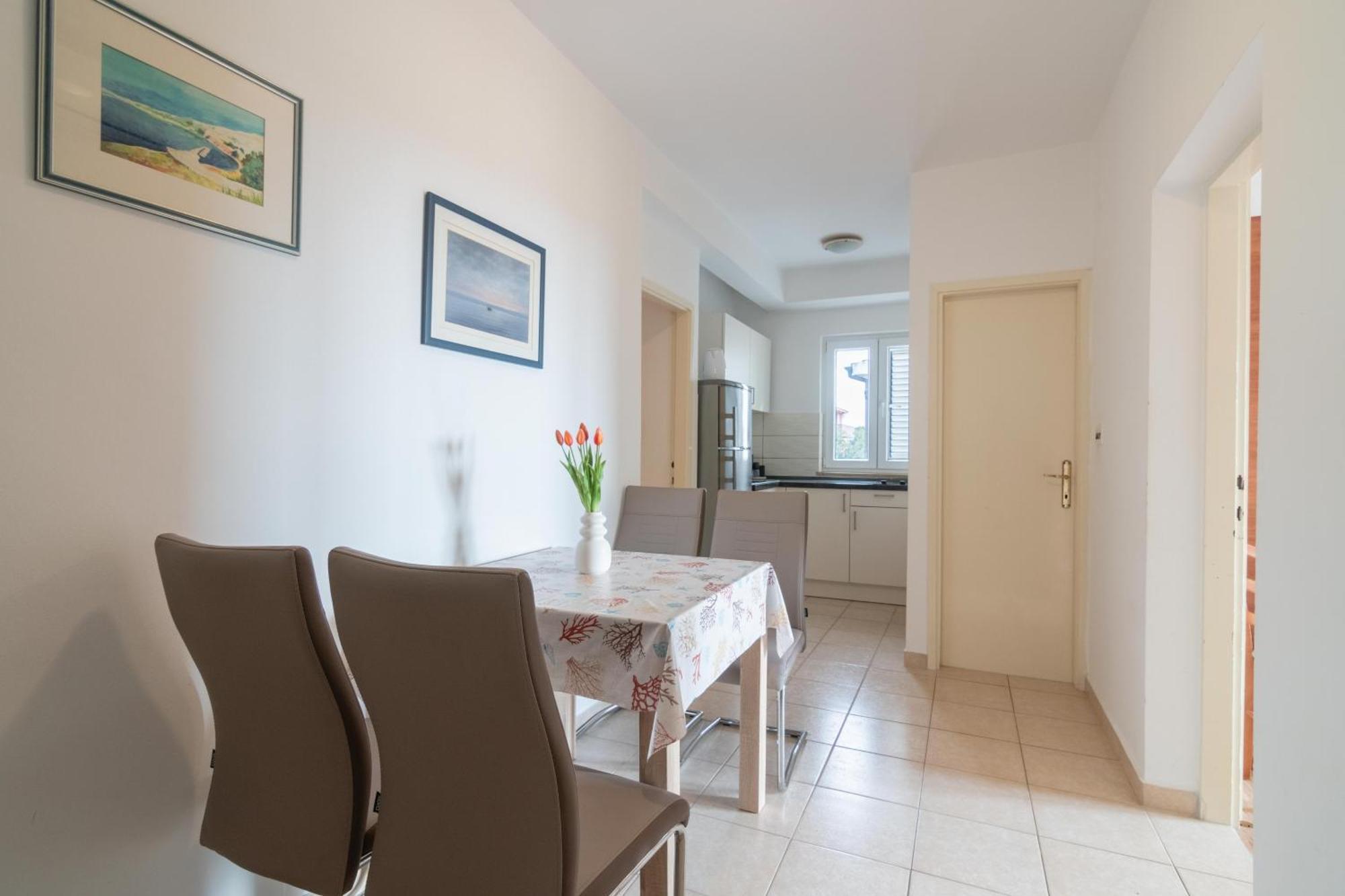 Apartments With A Parking Space Mandre, Pag - 18748 Kolan Εξωτερικό φωτογραφία