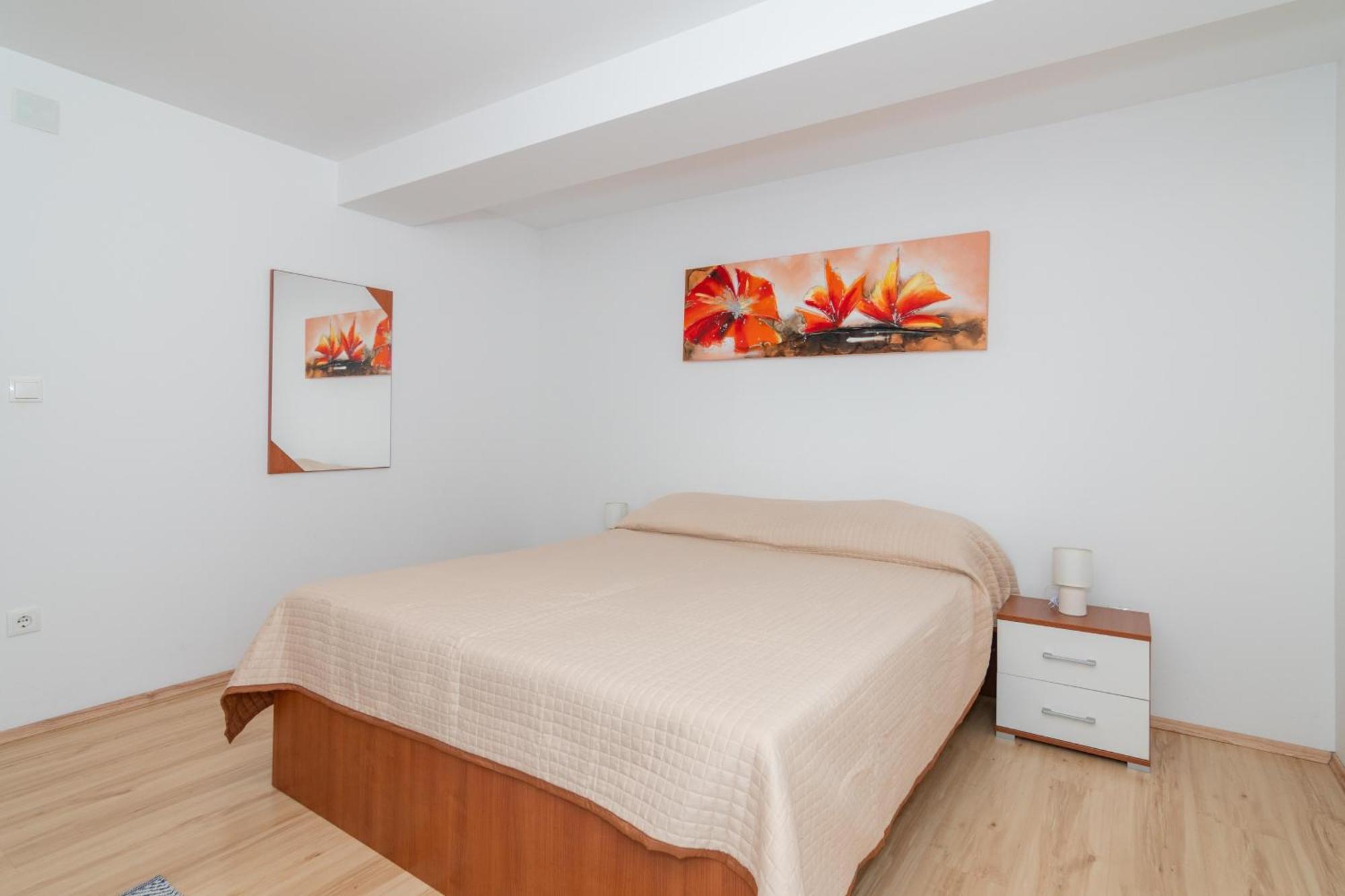 Apartments With A Parking Space Mandre, Pag - 18748 Kolan Εξωτερικό φωτογραφία