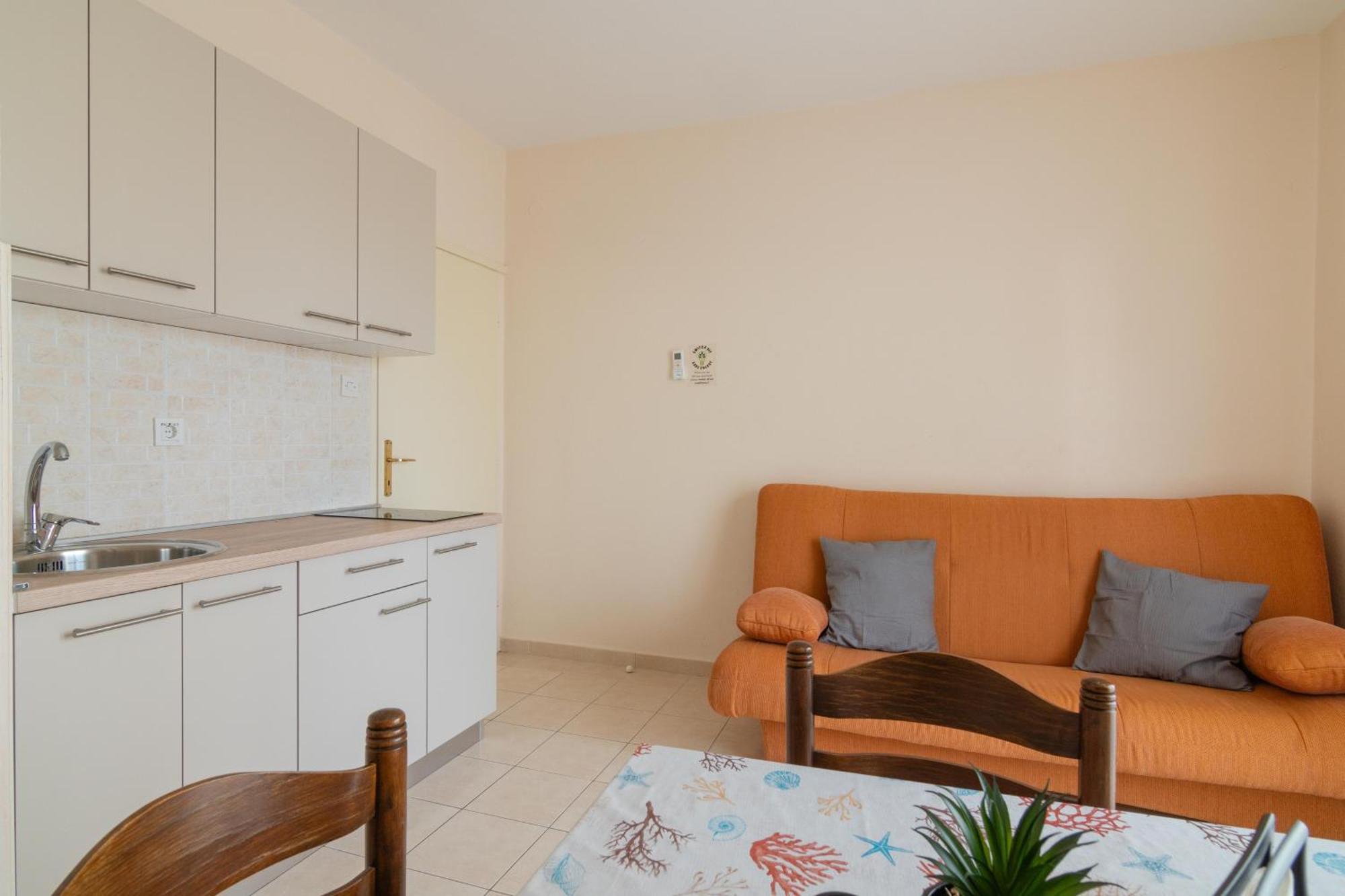 Apartments With A Parking Space Mandre, Pag - 18748 Kolan Δωμάτιο φωτογραφία